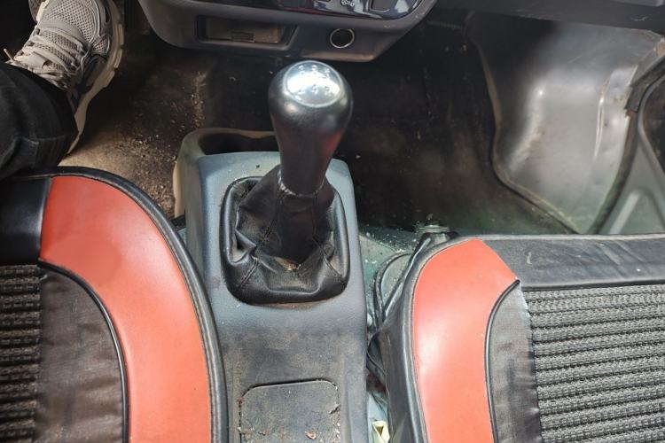 Used Jinbei Hiace X30 2022 1.5L Business-Class Central Air-Conditioned Coach China VI Standard SWC15M Gear Lever