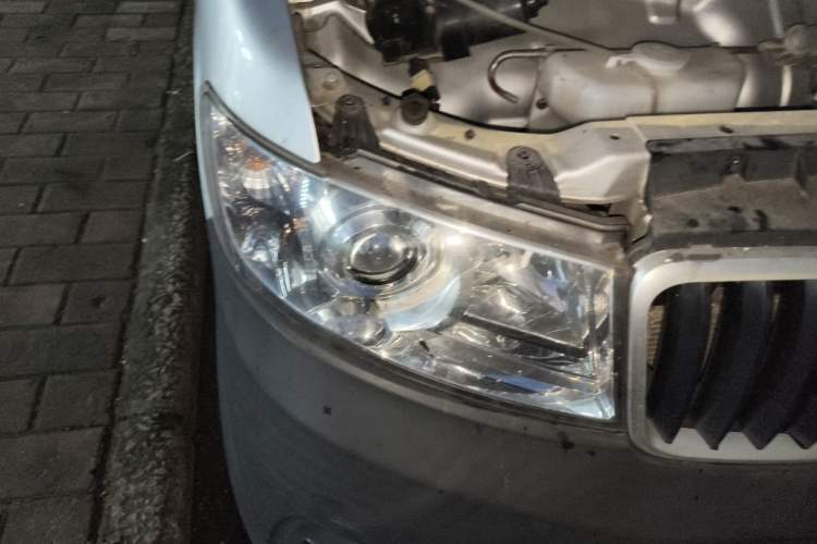 Used Jinbei Hiace X30 2022 1.5L Cargo Version China VI SWC15M Right Front Headlight