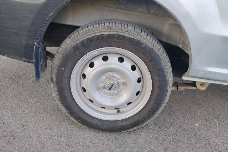 Used Jinbei Hiace X30 2022 1.5L Cargo Version China VI SWC15M Right Rear Wheel Hub