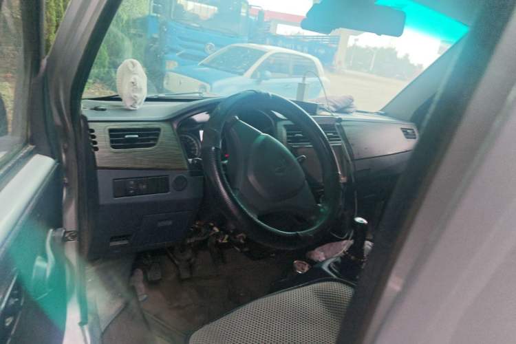 Used Jinbei Hiace X30 2022 1.5L Cargo Version China VI SWC15M Steering Wheel