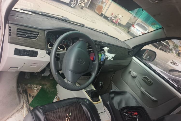 Used Jinbei Hiace X30 2022 1.5L Cargo Version China VI SWC15M Center Console