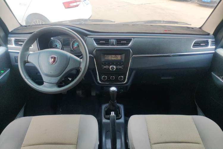 Used Jinbei Hiace X30 2022 1.5L Business-Class Central Air-Conditioned Coach China VI Standard SWC15M Center Console