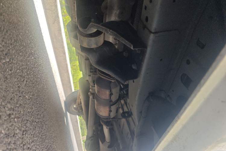 Used Jinbei Hiace X30 2022 1.5L Cargo Version China VI SWC15M Chassis Front Left