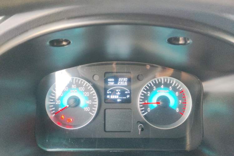 Used Jinbei Hiace X30 2022 1.5L Business-Class Central Air-Conditioned Coach China VI Standard SWC15M Odometer Close Up