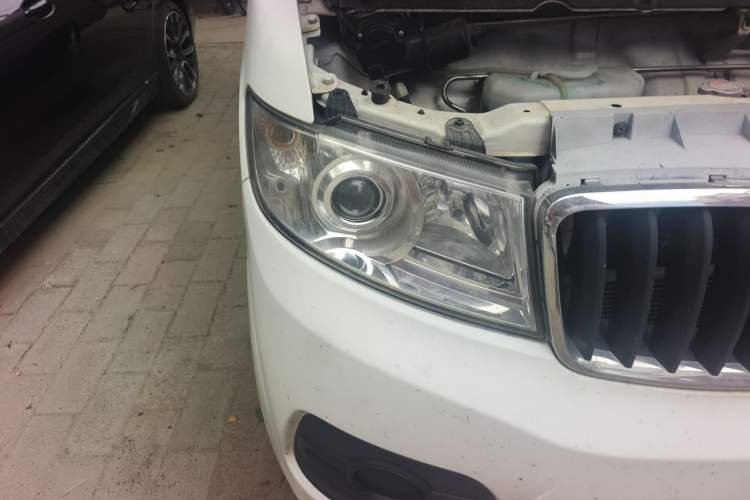 Used Jinbei Hiace X30 2022 1.5L Cargo Version China VI SWC15M Right Front Headlight