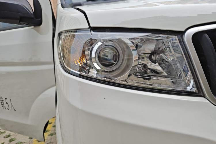 Used Jinbei Hiace X30  Right Front Headlight