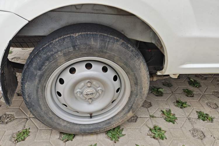 Used Jinbei Hiace X30  Right Front Wheel Hub