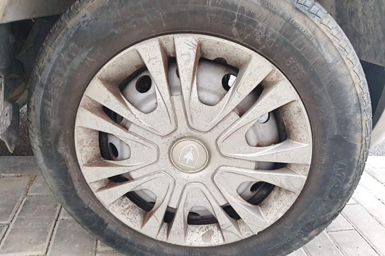 Used Jinbei Hiace X30 2022 1.5L Cargo Version China VI SWC15M Right Front Wheel Hub