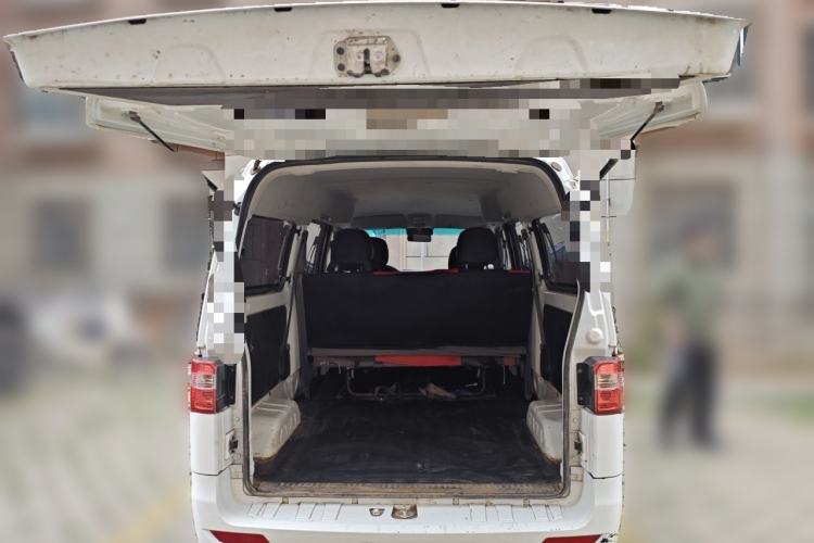Used Jinbei Hiace X30  Trunk