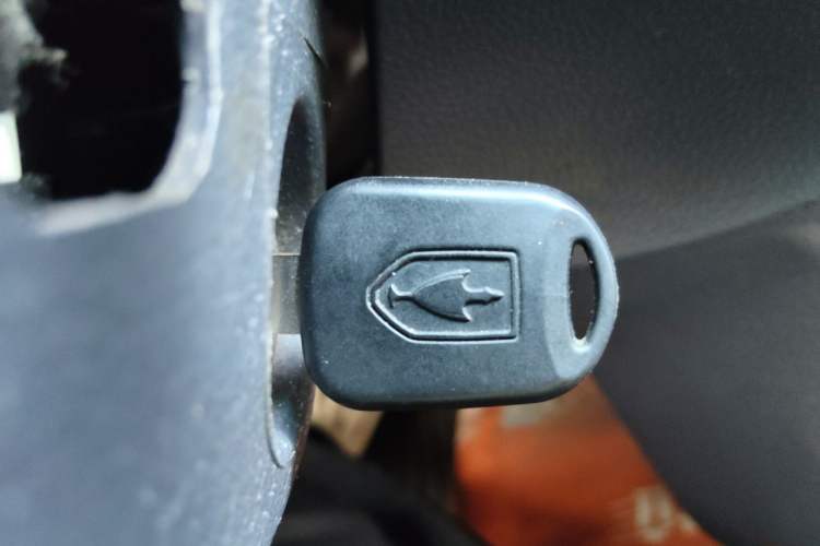 Used Jinbei Hiace X30 2022 1.5L Business-Class Central Air-Conditioned Coach China VI Standard SWC15M Vehicle Key