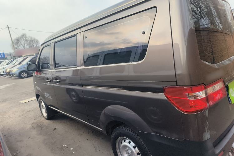 Used Jinbei Hiace X30 2023 1.5L Super-Comfortable Passenger Van 5/6/7-Seater Non-Air-Conditioned Version Model SWC15M Exterior 3