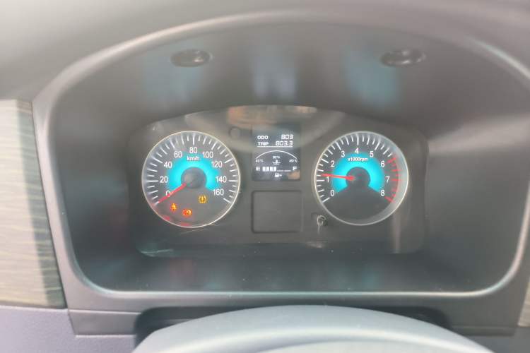 Used Jinbei Hiace X30 2023 1.5L Super-Comfortable Passenger Van 5/6/7-Seater Non-Air-Conditioned Version Model SWC15M Instrument Cluster