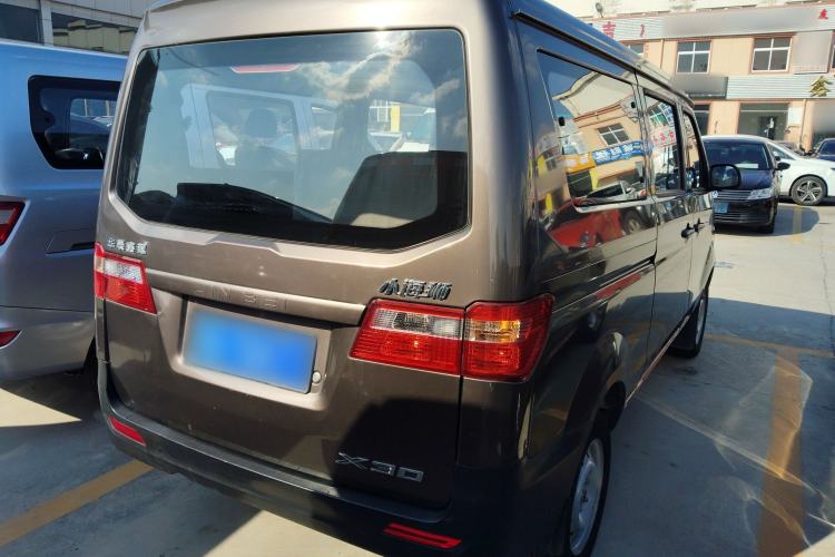 Used Jinbei Hiace X30 2023 1.5L Super-Comfortable Passenger Van 5/6/7-Seater Non-Air-Conditioned Version Model SWC15M Rear Right 45 Deg