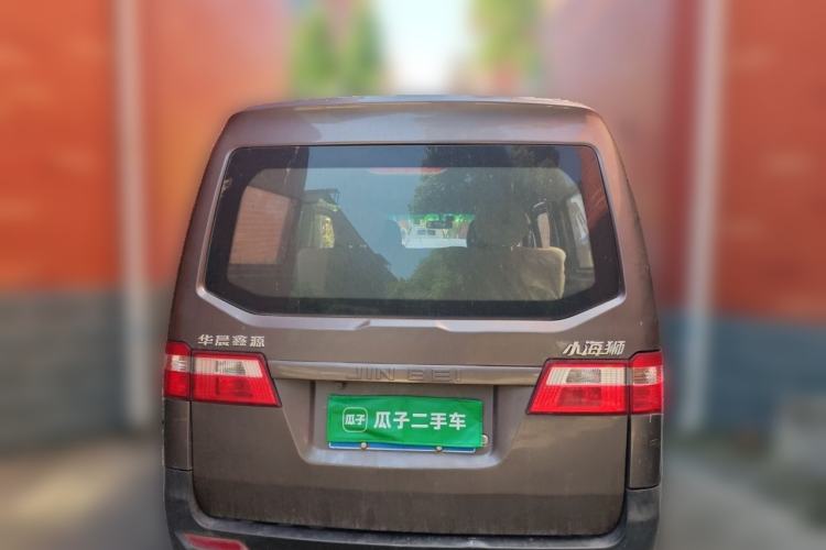 Used Jinbei Hiace X30 2023 1.5L Super-Comfortable Passenger Van 5/6/7-Seater Non-Air-Conditioned Version Model SWC15M Rear