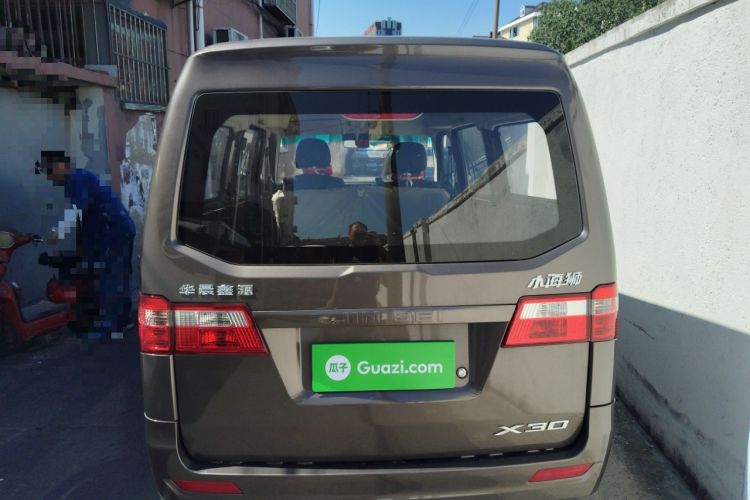 Used Jinbei Hiace X30 2023 1.5L Wealthy-Style Passenger Van 5/6/7-Seater Non-Air-Conditioned Version SWC15M Rear