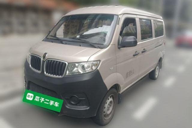 Used Jinbei Hiace X30 2023 1.5L Super-Comfortable Passenger Van 5/6/7-Seater Non-Air-Conditioned Version Model SWC15M
