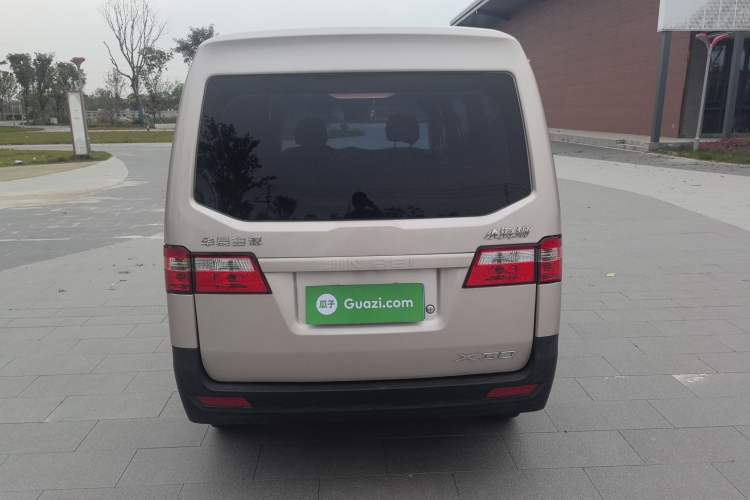 Used Jinbei Hiace X30 2023 1.5L Super-Comfortable Passenger Van 5/6/7-Seater Non-Air-Conditioned Version Model SWC15M Exterior 4