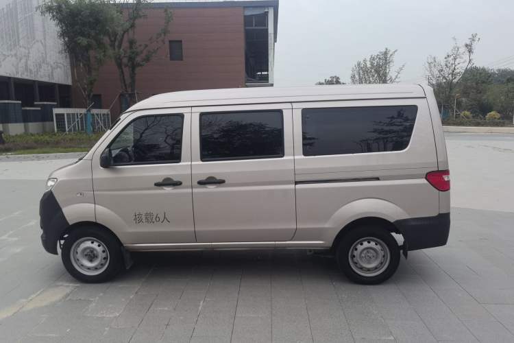 Used Jinbei Hiace X30 2023 1.5L Super-Comfortable Passenger Van 5/6/7-Seater Non-Air-Conditioned Version Model SWC15M Exterior 5