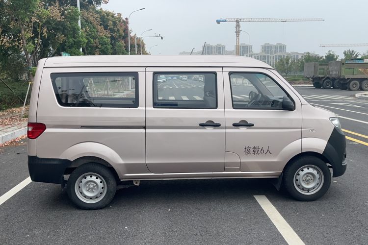 Used Jinbei Hiace X30 2023 1.5L Super-Comfortable Passenger Van 5/6/7-Seater Non-Air-Conditioned Version Model SWC15M Exterior 5