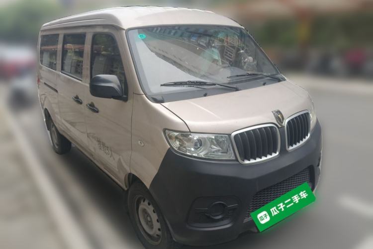 Used Jinbei Hiace X30 2023 1.5L Super-Comfortable Passenger Van 5/6/7-Seater Non-Air-Conditioned Version Model SWC15M Front Right 45 Deg