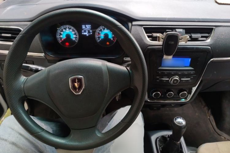 Used Jinbei Hiace X30  Center Console