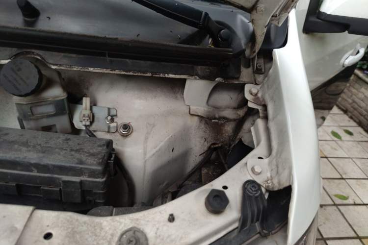 Used Jinbei Hiace X30  Engine Bay Left