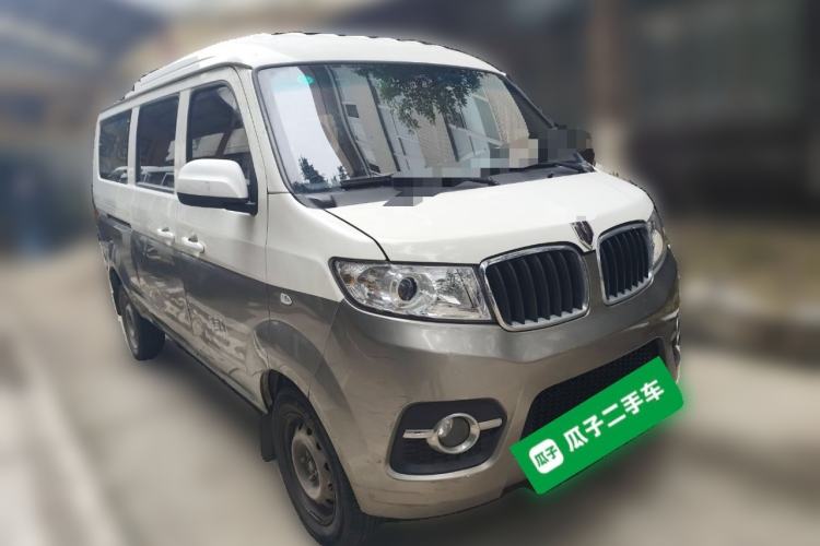 Used Jinbei Hiace X30 2023 1.5L Wealthy-Style Passenger Van 5/6/7-Seater Non-Air-Conditioned Version SWC15M Front Right 45 Deg