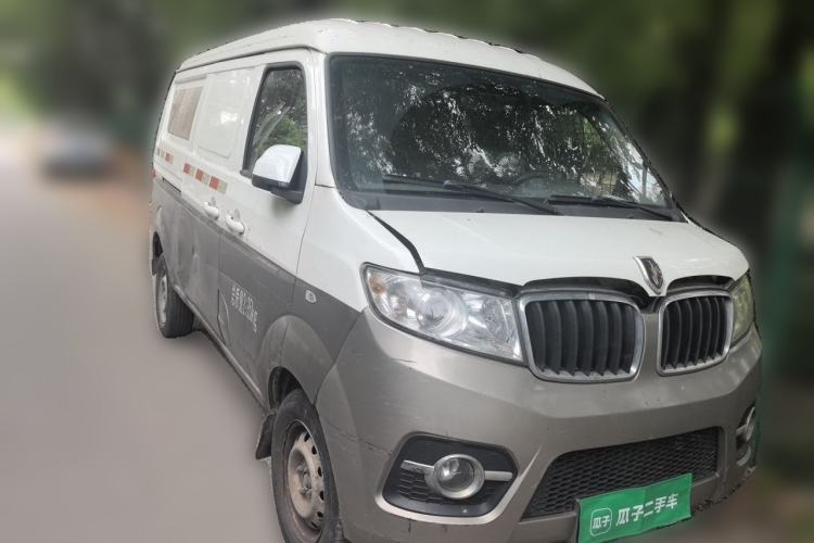 Used Jinbei Hiace X30 2023 1.5L Super-Enjoyment Van 2/5 Seats Non-Air-Conditioned Version SWC15M Front Right 45 Deg