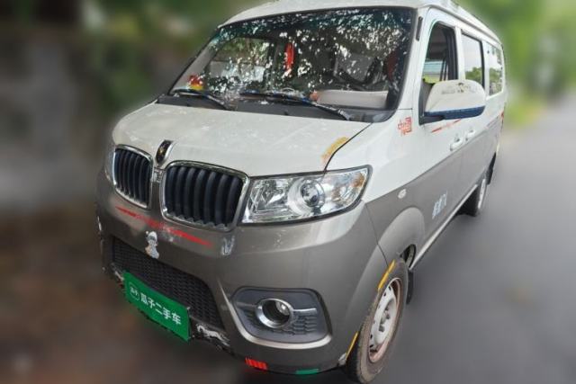 Used Jinbei Hiace X30 2023 1.5L Wealthy-Style Passenger Van 5/6/7-Seater Non-Air-Conditioned Version SWC15M
