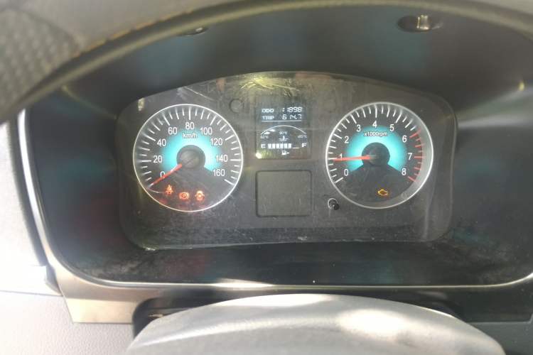 Used Jinbei Hiace X30 2023 1.5L Business-Style Passenger Van 5/6/7-Seater Non-Air-Conditioned Version SWC15M Instrument Cluster