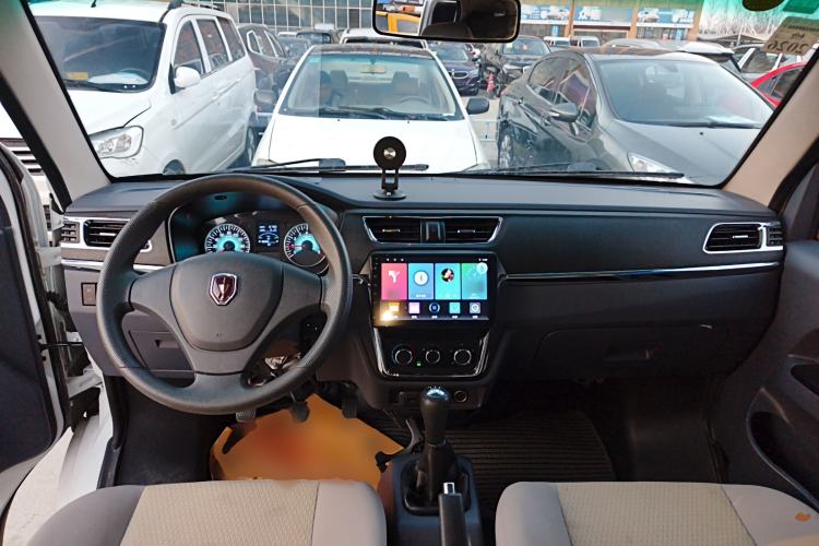 Used Jinbei Hiace X30 2023 1.5L Wealthy-Style Passenger Van 5/6/7-Seater Non-Air-Conditioned Version SWC15M Interior 2