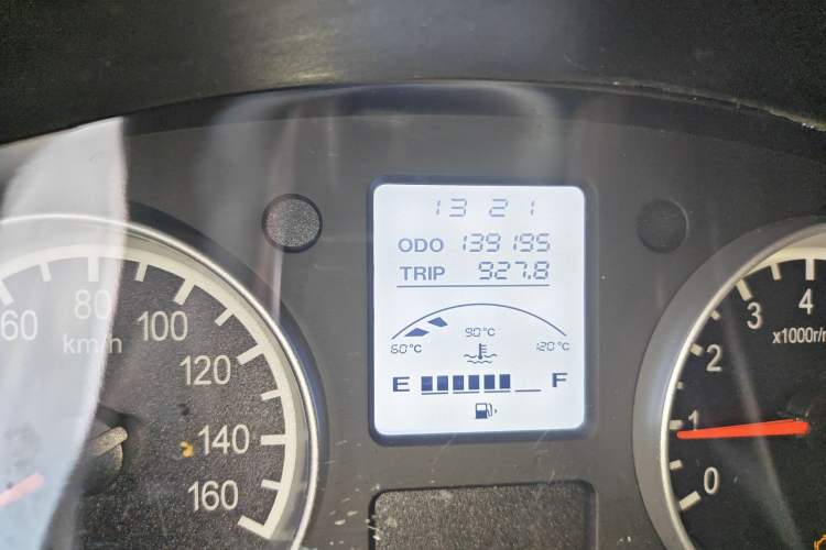 Used Jinbei Hiace X30 2023 1.5L Super-Enjoyment Van 2/5 Seats Non-Air-Conditioned Version SWC15M Odometer Close Up