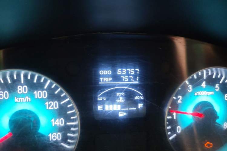 Used Jinbei Hiace X30  Odometer Close Up