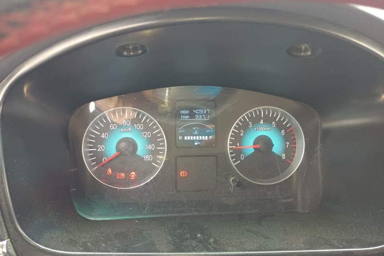 Used Jinbei Hiace X30 2023 1.5L Business-Style Passenger Van 5/6/7-Seater Non-Air-Conditioned Version SWC15M Odometer Close Up
