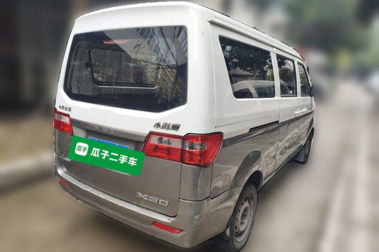 Used Jinbei Hiace X30 2023 1.5L Wealthy-Style Passenger Van 5/6/7-Seater Non-Air-Conditioned Version SWC15M Rear Right 45 Deg