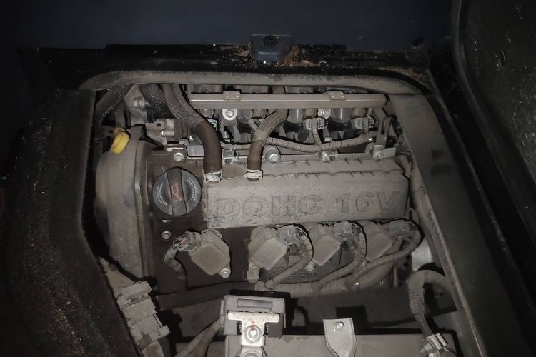 Used Jinbei Hiace X30 2023 1.5L Super-Comfortable Passenger Van 5/6/7-Seater Non-Air-Conditioned Version Model SWC15M Engine Bay