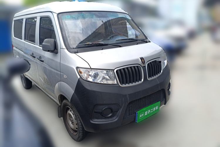 Used Jinbei Hiace X30 2023 1.5L Super-Comfortable Passenger Van 5/6/7-Seater Non-Air-Conditioned Version Model SWC15M Front Right 45 Deg