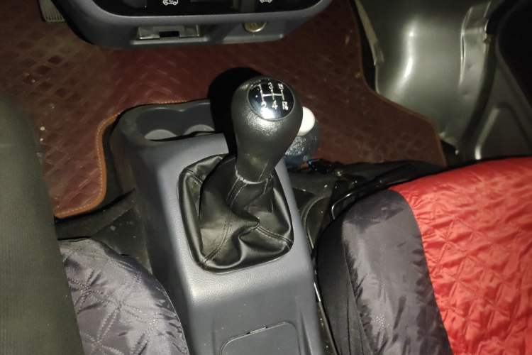 Used Jinbei Hiace X30 2023 1.5L Super-Enjoyment Van 2/5 Seats Non-Air-Conditioned Version SWC15M Gear Lever