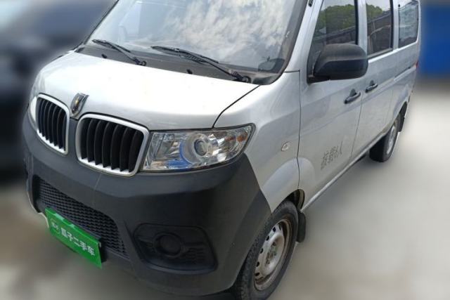 Used Jinbei Hiace X30 2023 1.5L Super-Comfortable Passenger Van 5/6/7-Seater Non-Air-Conditioned Version Model SWC15M