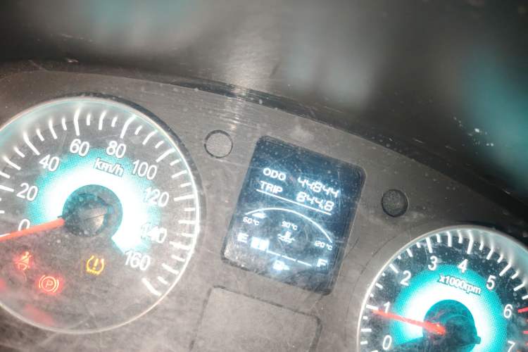 Used Jinbei Hiace X30 2023 1.5L Super-Comfortable Passenger Van 5/6/7-Seater Non-Air-Conditioned Version Model SWC15M Odometer Close Up