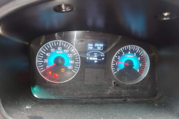 Used Jinbei Hiace X30 2023 1.5L Super-Comfortable Passenger Van 5/6/7-Seater Non-Air-Conditioned Version Model SWC15M Instrument Cluster