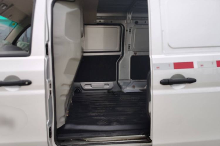 Used Jinbei Hiace X30 2023 1.5L Super-Enjoyment Van 2/5 Seats Non-Air-Conditioned Version SWC15M Left Rear Seat