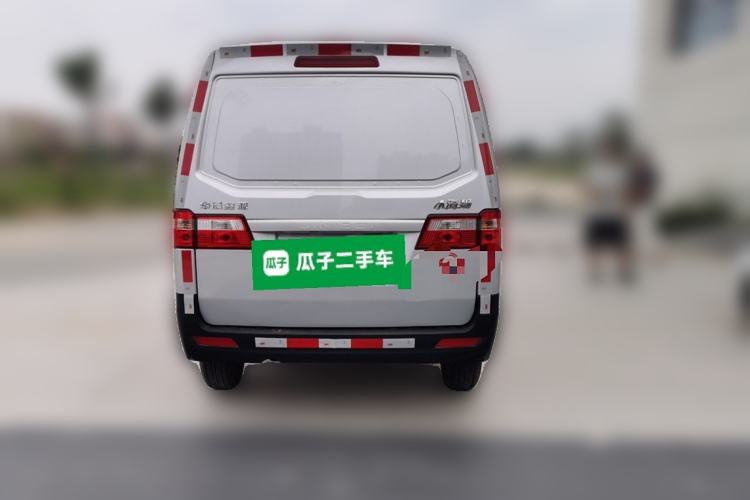 Used Jinbei Hiace X30 2023 1.5L Super-Enjoyment Van 2/5 Seats Non-Air-Conditioned Version SWC15M Rear