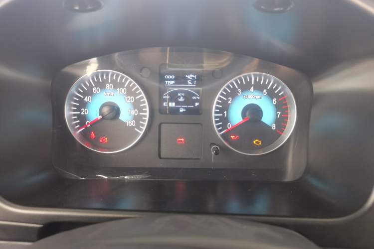 Used Jinbei Hiace X30 2023 1.5L Super-Comfortable Passenger Van 5/6/7-Seater Non-Air-Conditioned Version Model SWC15M Odometer Close Up