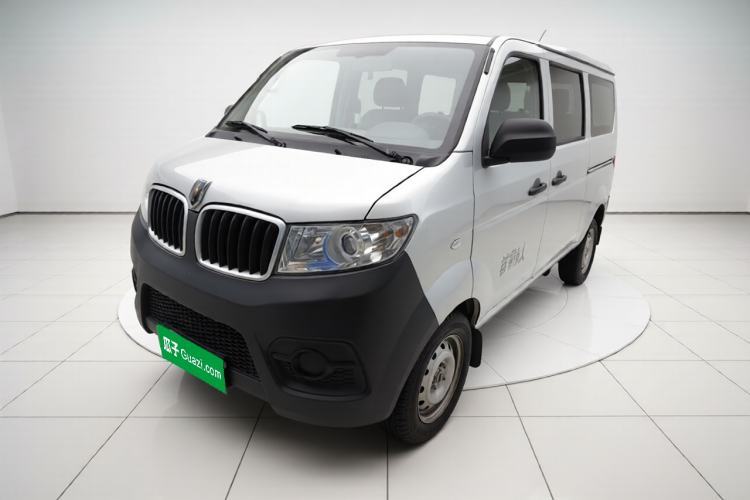 Gebrauchter Jinbei Hiace X30 2023 1.5L Super-Comfortable Passenger Van 5/6/7-Seater Non-Air-Conditioned Version Model SWC15M Guazi used car, China used car export, Used car for sale, Used  cars, Cheapest cars for sale
