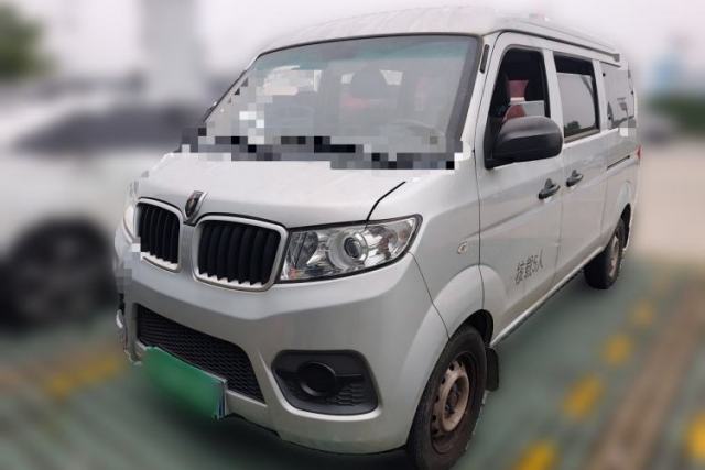 Used Jinbei Hiace X30 2023 1.5L Super-Comfortable Passenger Van 5/6/7-Seater Non-Air-Conditioned Version Model SWC15M