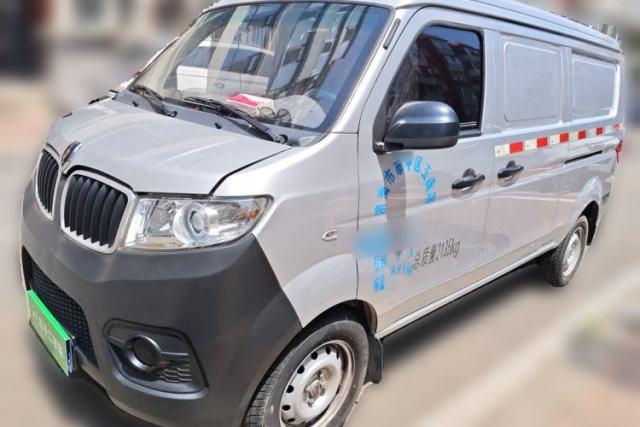 Used Jinbei Hiace X30 2023 1.5L Super-Enjoyment Van 2/5 Seats Non-Air-Conditioned Version SWC15M
