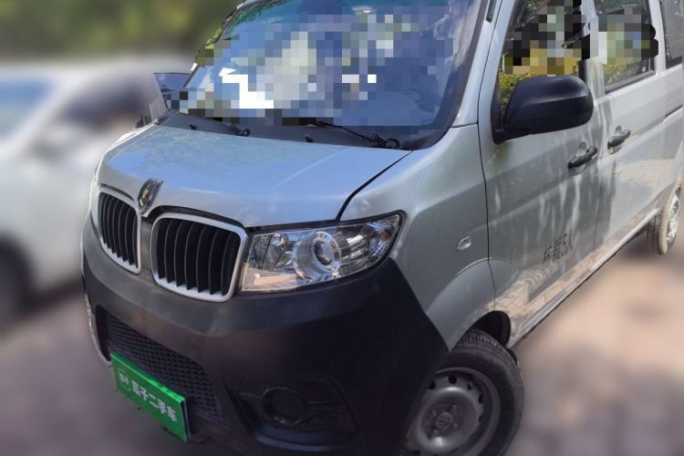 Używany Jinbei Hiace X30 2023 1.5L Super-Comfortable Passenger Van 5/6/7-Seater Non-Air-Conditioned Version Model SWC15M Guazi used car, China used car export, Used car for sale, Used cars, Cheapest cars for sale