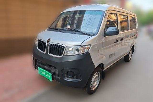 Used Jinbei Hiace X30 2023 1.5L Super-Comfortable Passenger Van 5/6/7-Seater Non-Air-Conditioned Version Model SWC15M