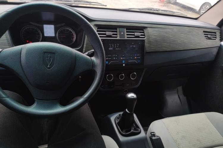 Used Jinbei Hiace X30 2023 1.5L Super-Enjoyment Van 2/5 Seats Non-Air-Conditioned Version SWC15M Audio And AC Panel